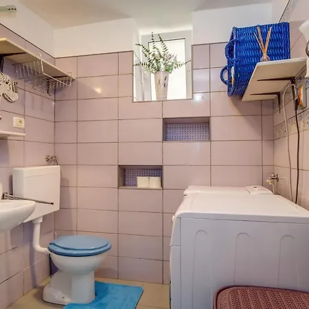 Kastel * ヴェリ・ロシニュ