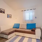 Kastel Apartmán *